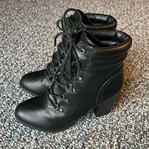 Black Heeled Spencer Booties Size 7M ~ NEW!